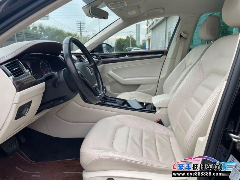 19年大众辉昂轿车抵押车出售