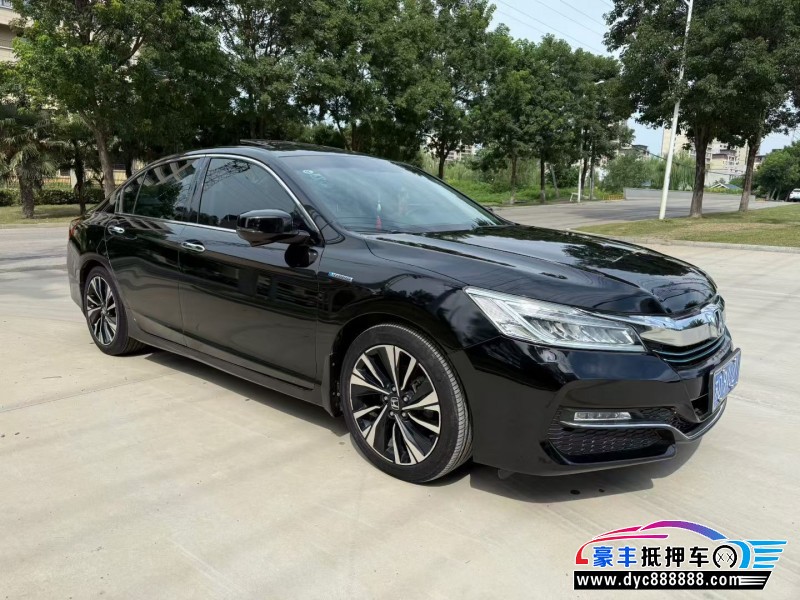 18年本田雅阁轿车抵押车出售