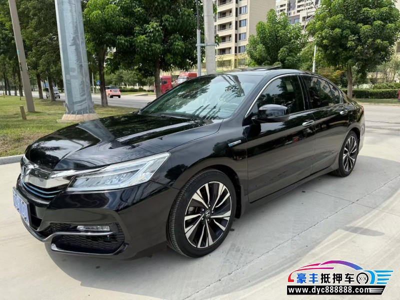 18年本田雅阁轿车抵押车出售