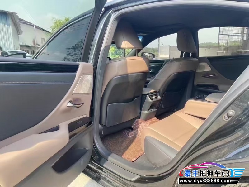 24年雷克萨斯ES轿车抵押车出售