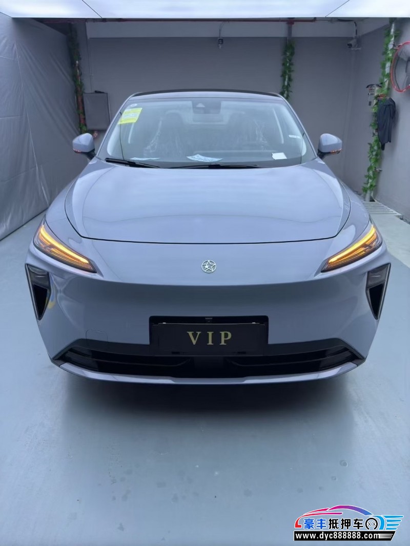 25年启辰大V轿车抵押车出售