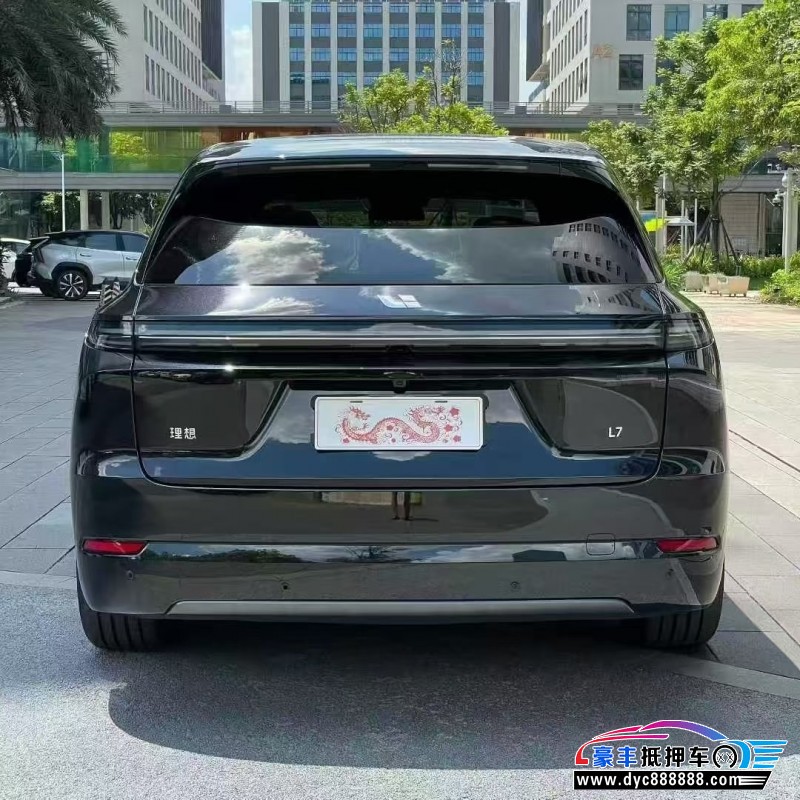 25年理想L7轿车抵押车出售