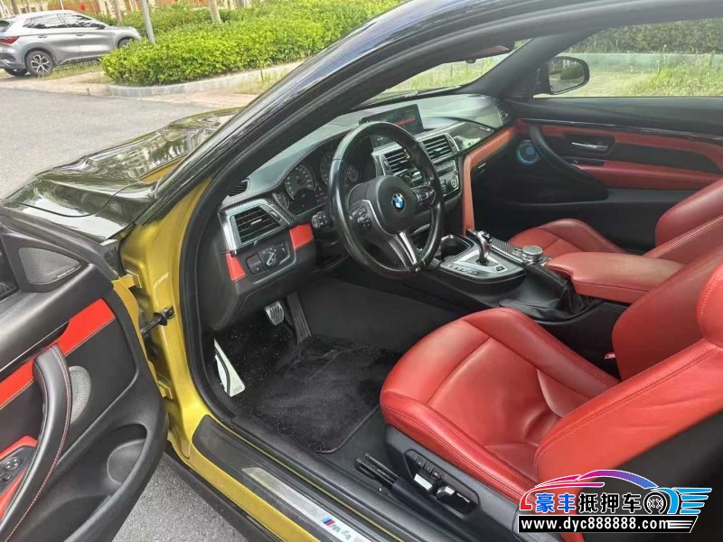 20年宝马M4轿车抵押车出售