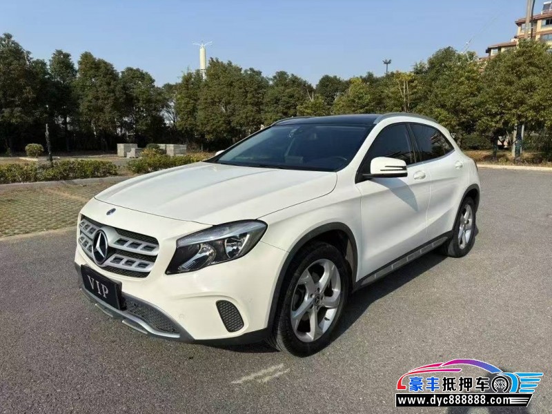 19年奔驰GLA轿车抵押车出售