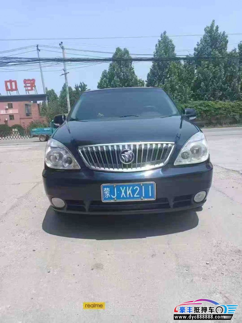 15年别克GL8轿车抵押车出售