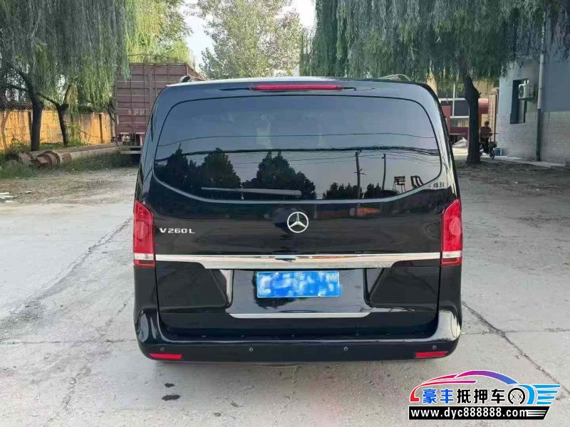 16年奔驰V轿车抵押车出售