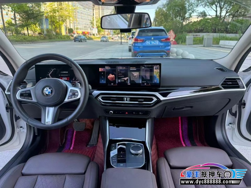 22年宝马3系轿车抵押车出售