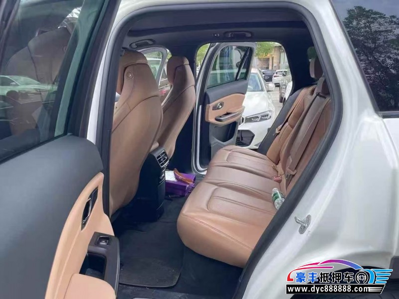 21年蔚来ES6轿车抵押车出售