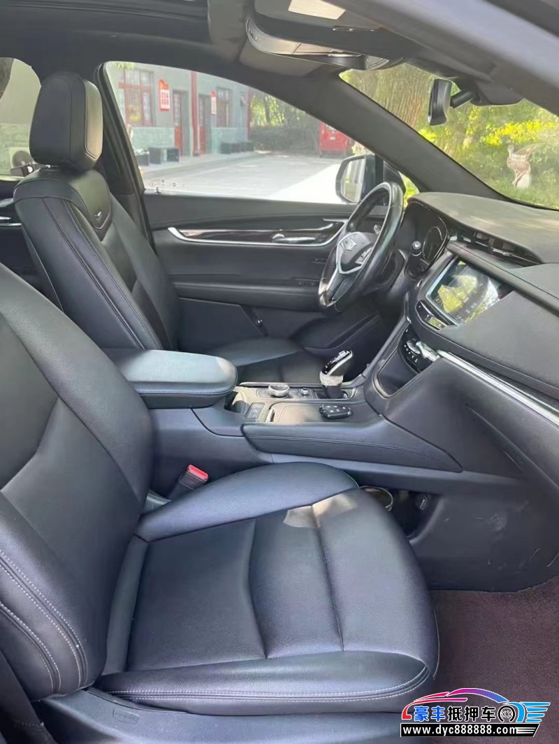 21年凯迪拉克XT5轿车抵押车出售