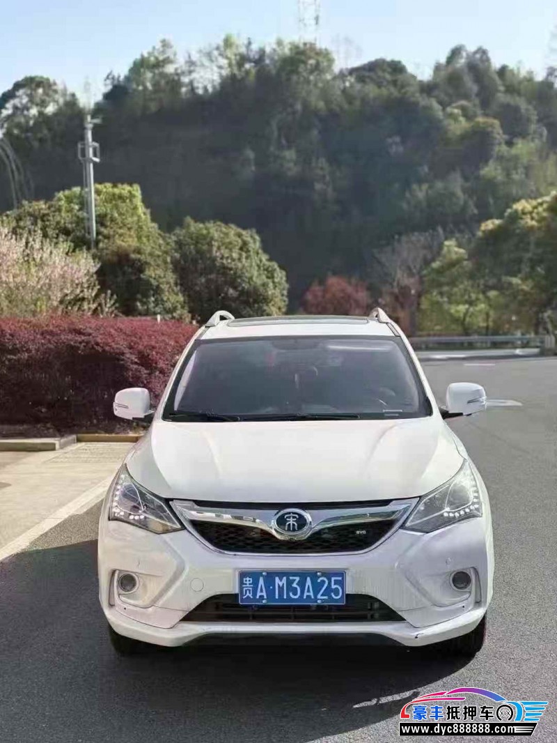 17年比亚迪宋轿车抵押车出售