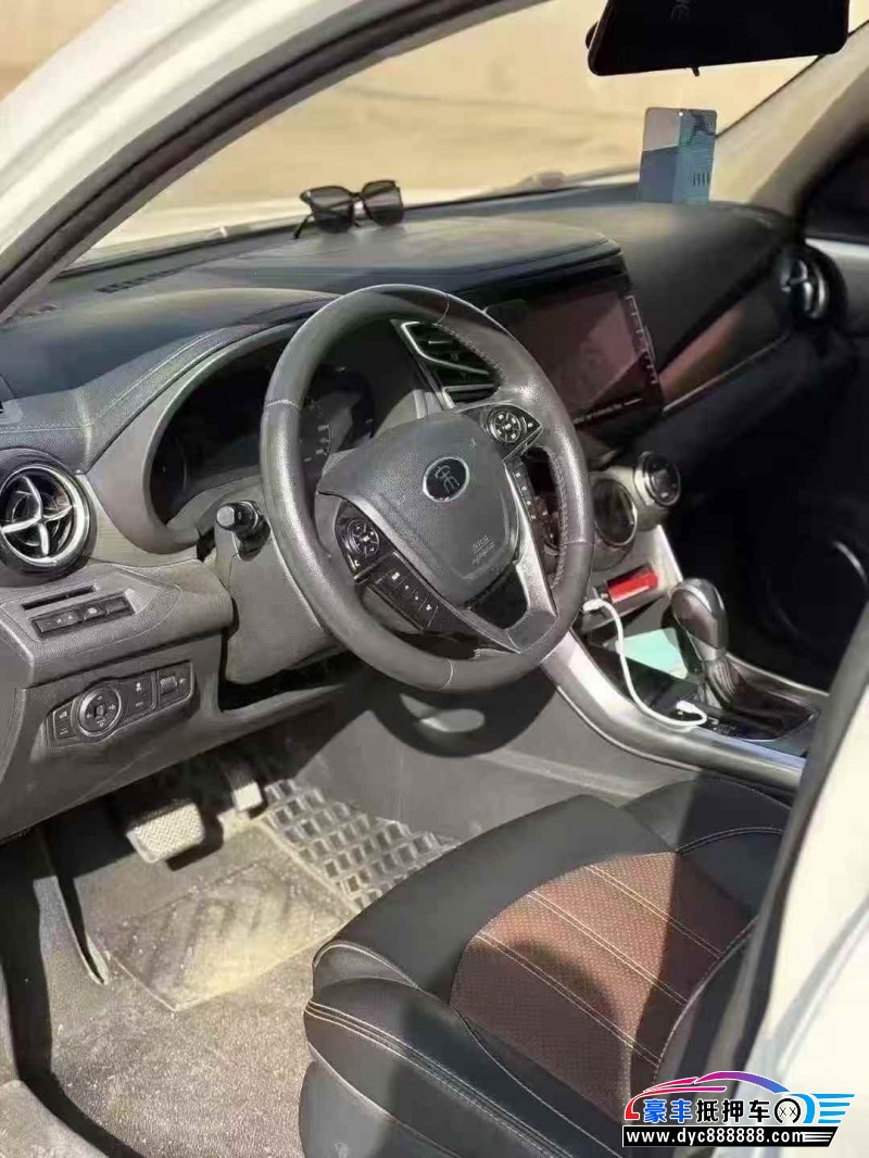 17年比亚迪宋轿车抵押车出售