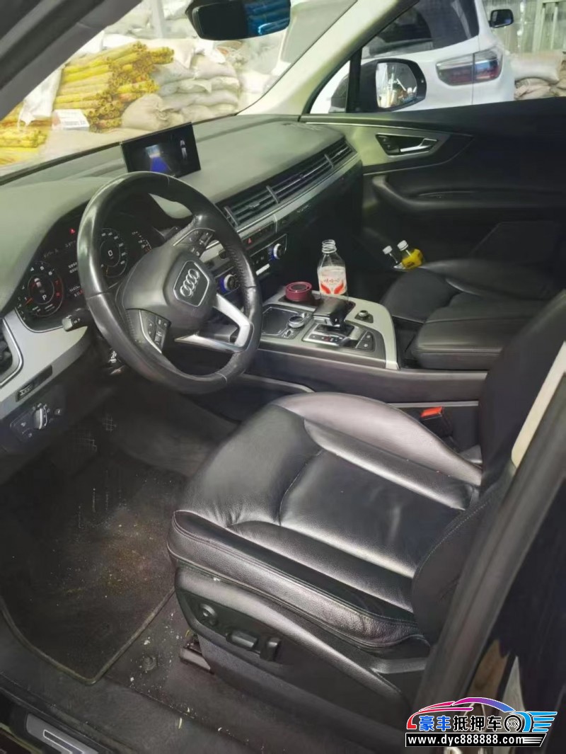 19年奥迪Q7轿车抵押车出售