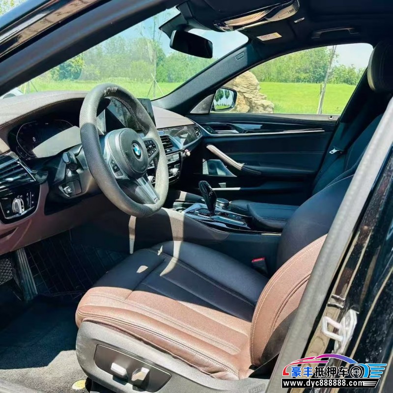 20年宝马5系轿车抵押车出售