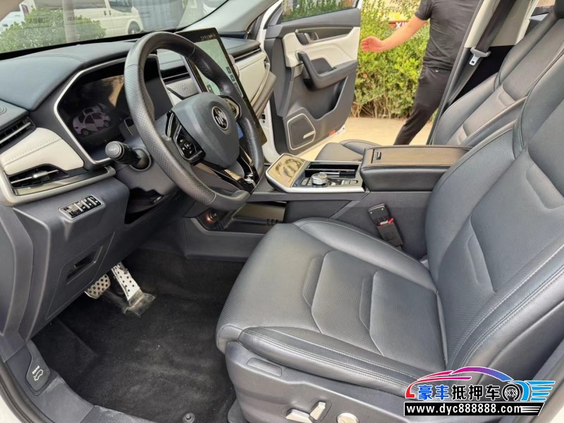 22年威马汽车EX5轿车抵押车出售