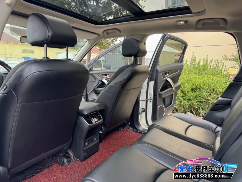 20年本田冠道轿车抵押车出售