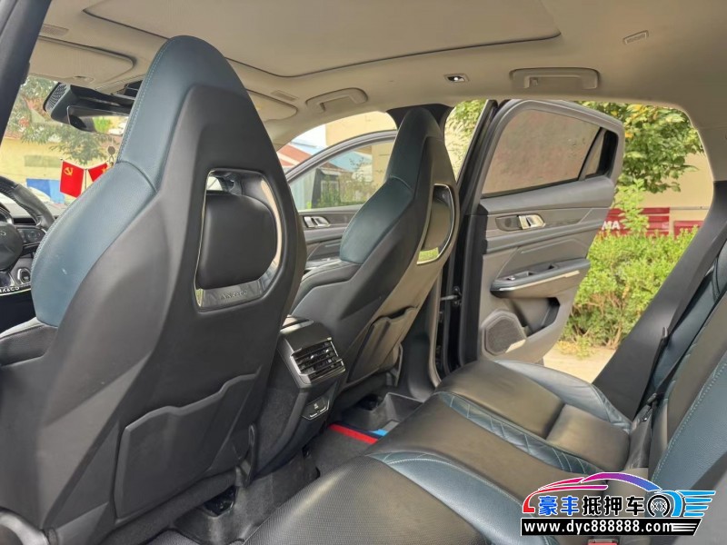 21年领克05轿车抵押车出售