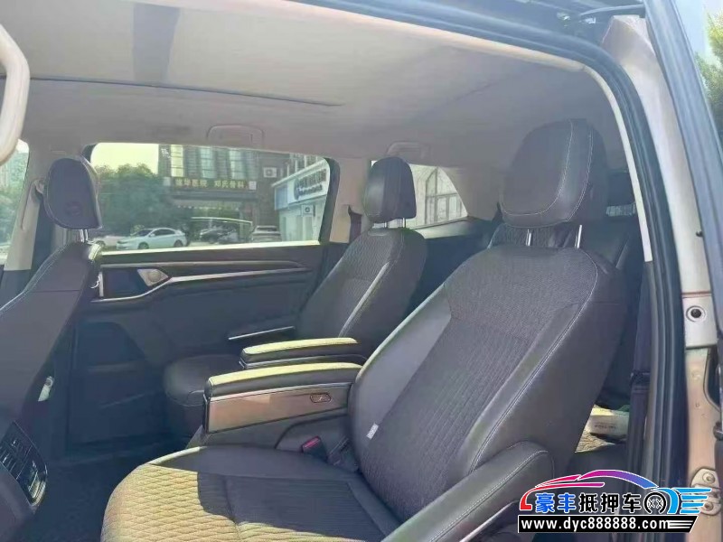 21年大众蔚然轿车抵押车出售