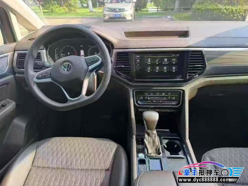 21年大众蔚然轿车抵押车出售