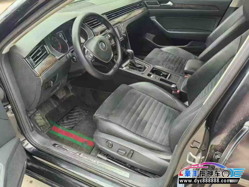 17年大众迈腾轿车抵押车出售