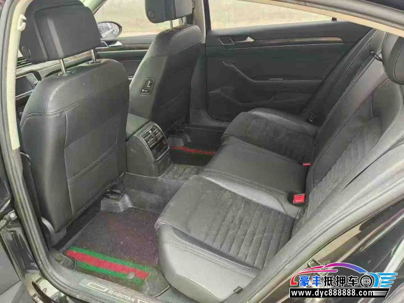 17年大众迈腾轿车抵押车出售