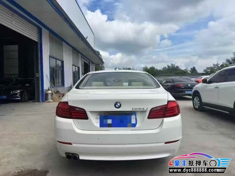 13年宝马5系轿车抵押车出售