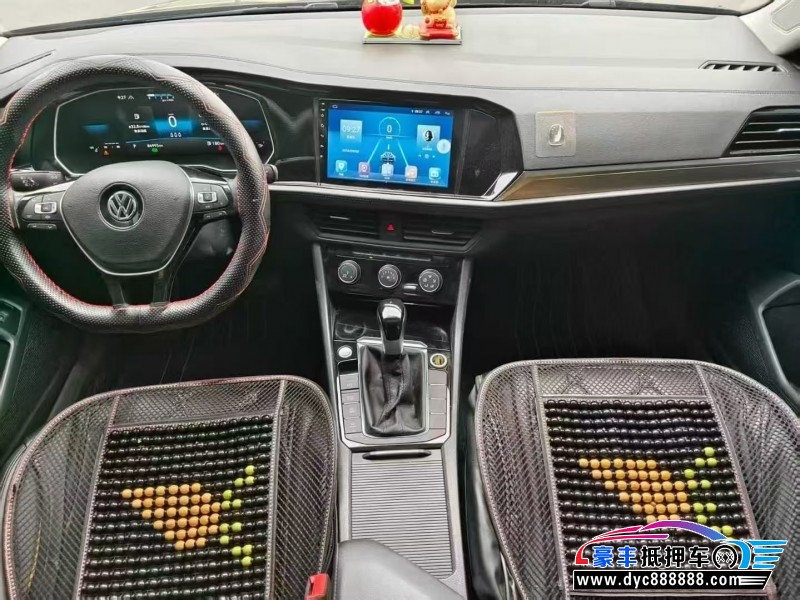 21年大众速腾轿车抵押车出售