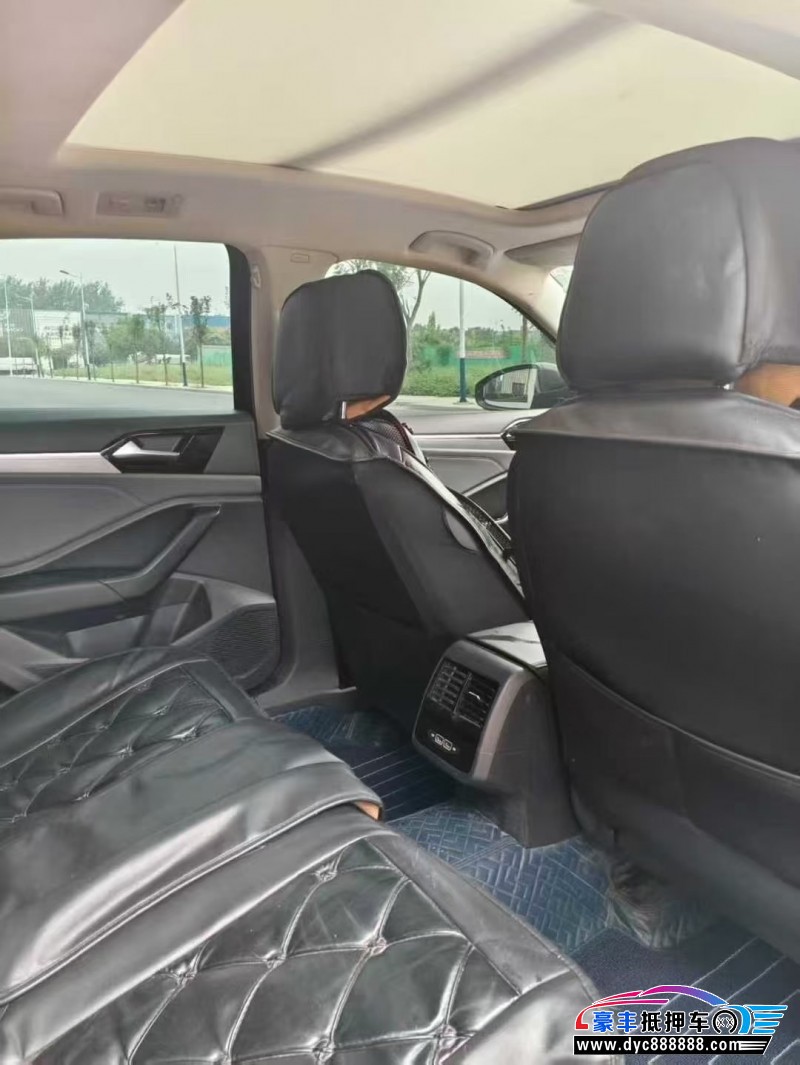 21年大众速腾轿车抵押车出售