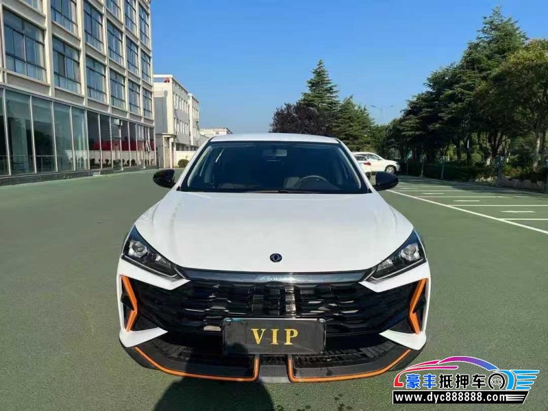 25年东风风神奕炫轿车抵押车出售