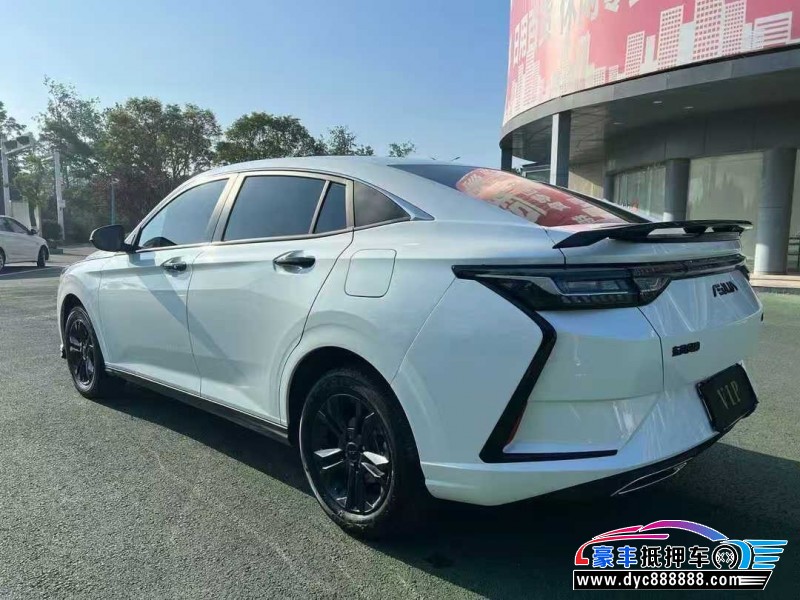 25年东风风神奕炫轿车抵押车出售