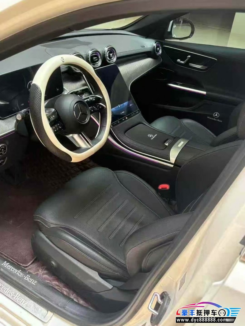 22年奔驰C轿车抵押车出售