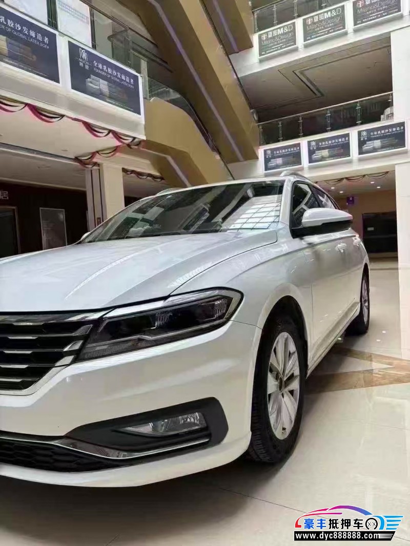 19年大众朗逸轿车抵押车出售