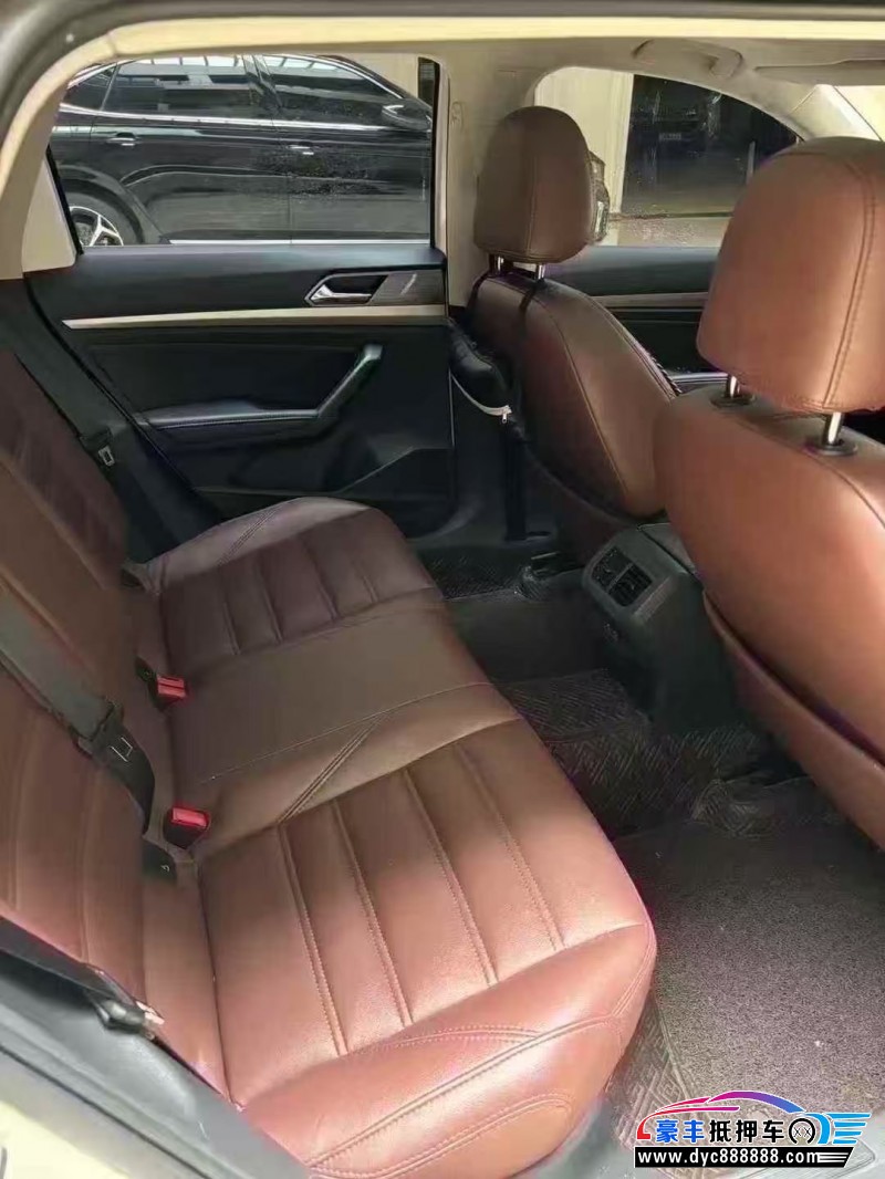 19年大众朗逸轿车抵押车出售