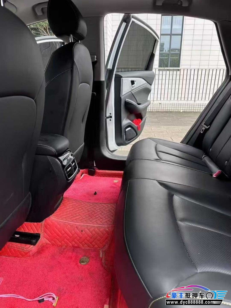 22年荣威i6轿车抵押车出售