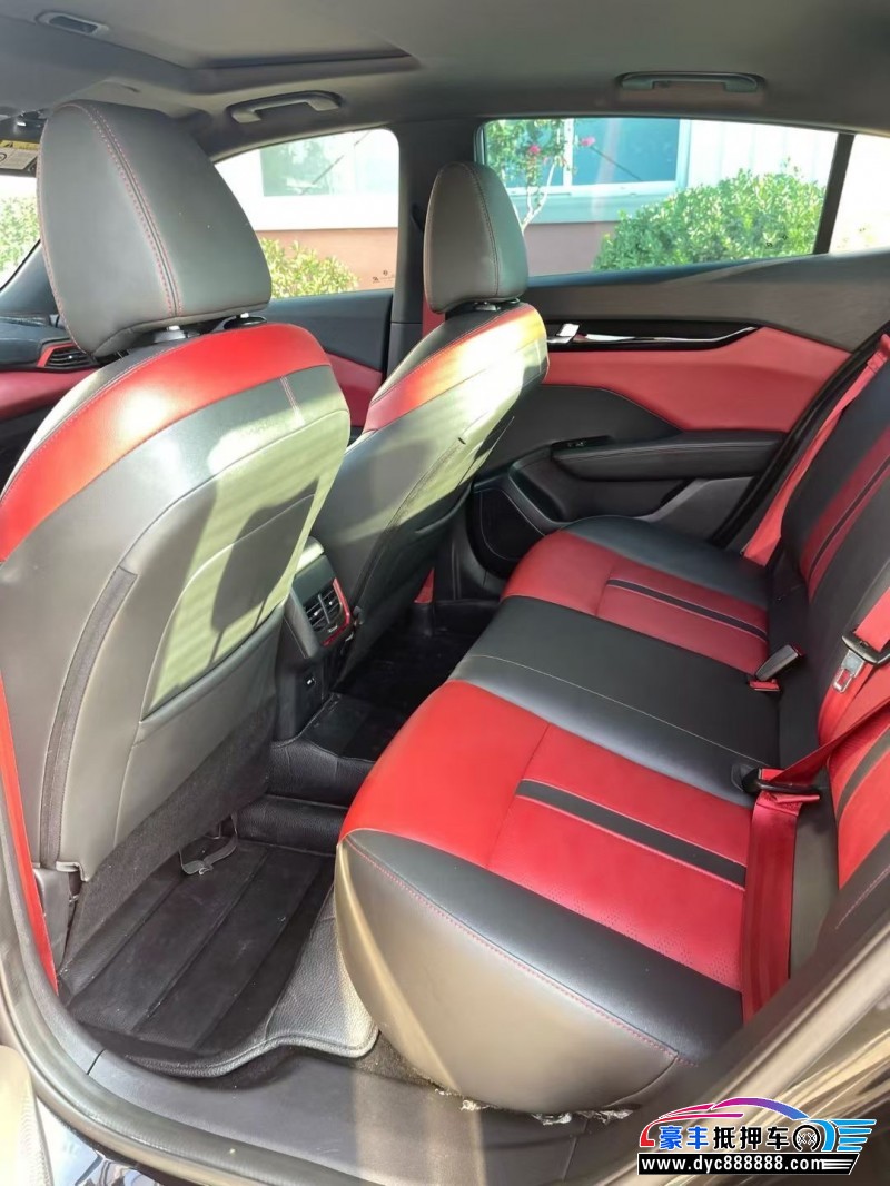 22年东风风神奕炫轿车抵押车出售