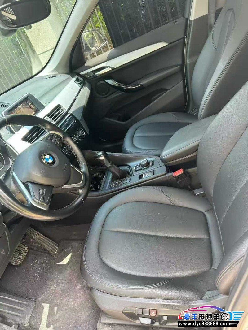 17年宝马X1轿车抵押车出售