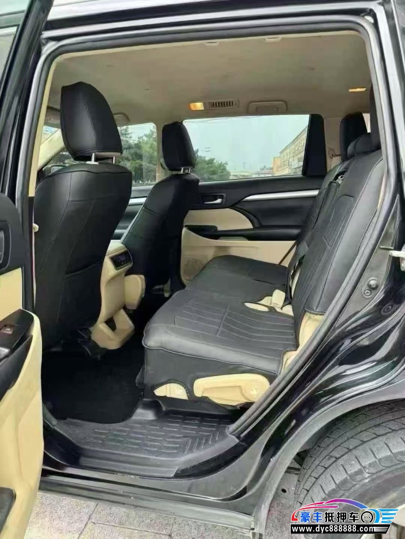 19年丰田汉兰达轿车抵押车出售