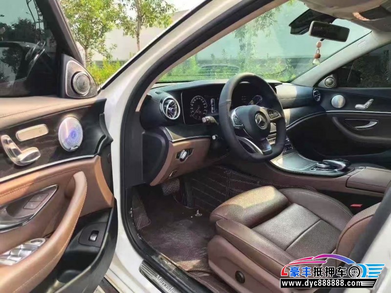 18年奔驰E轿车抵押车出售