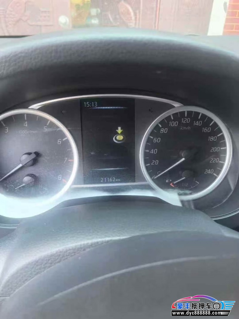 22年日产骐达轿车抵押车出售