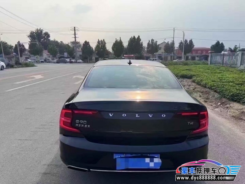 17年沃尔沃S90轿车抵押车出售