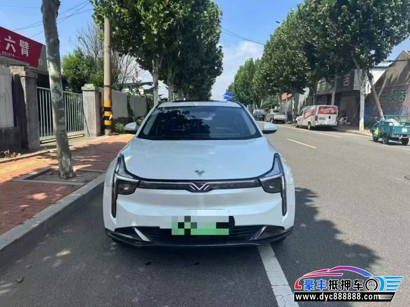 23年哪吒U轿车抵押车出售