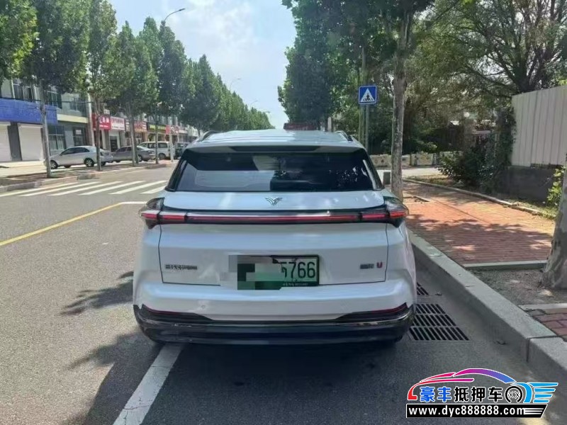 23年哪吒U轿车抵押车出售