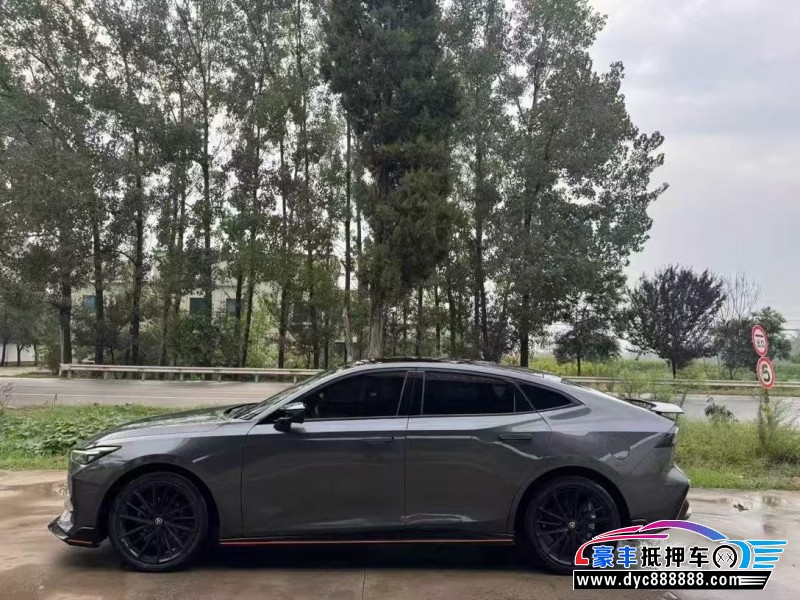 24年长安长安UNI轿车抵押车出售