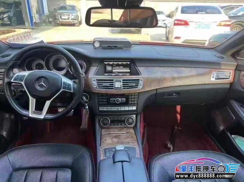 16年奔驰CLS轿车抵押车出售