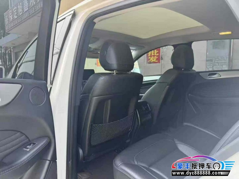 19年奔驰GLE轿车抵押车出售