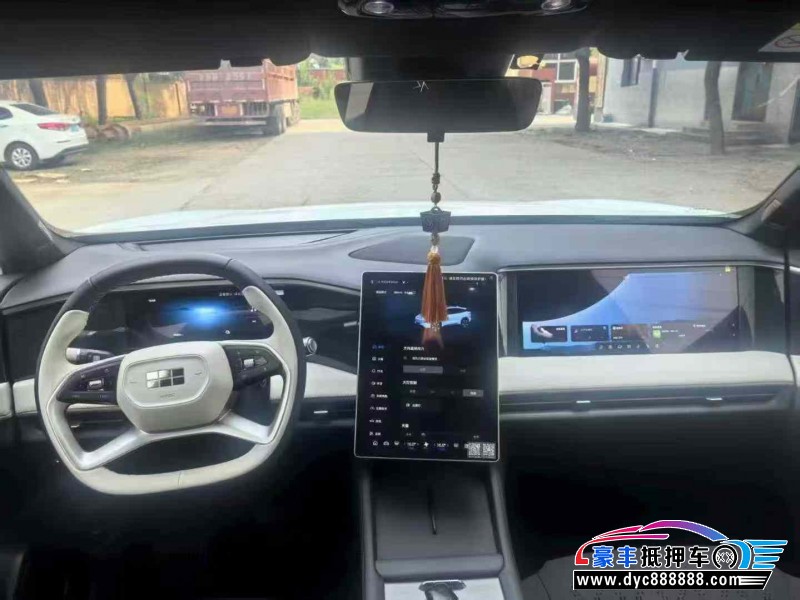 24年吉利银河L7轿车抵押车出售