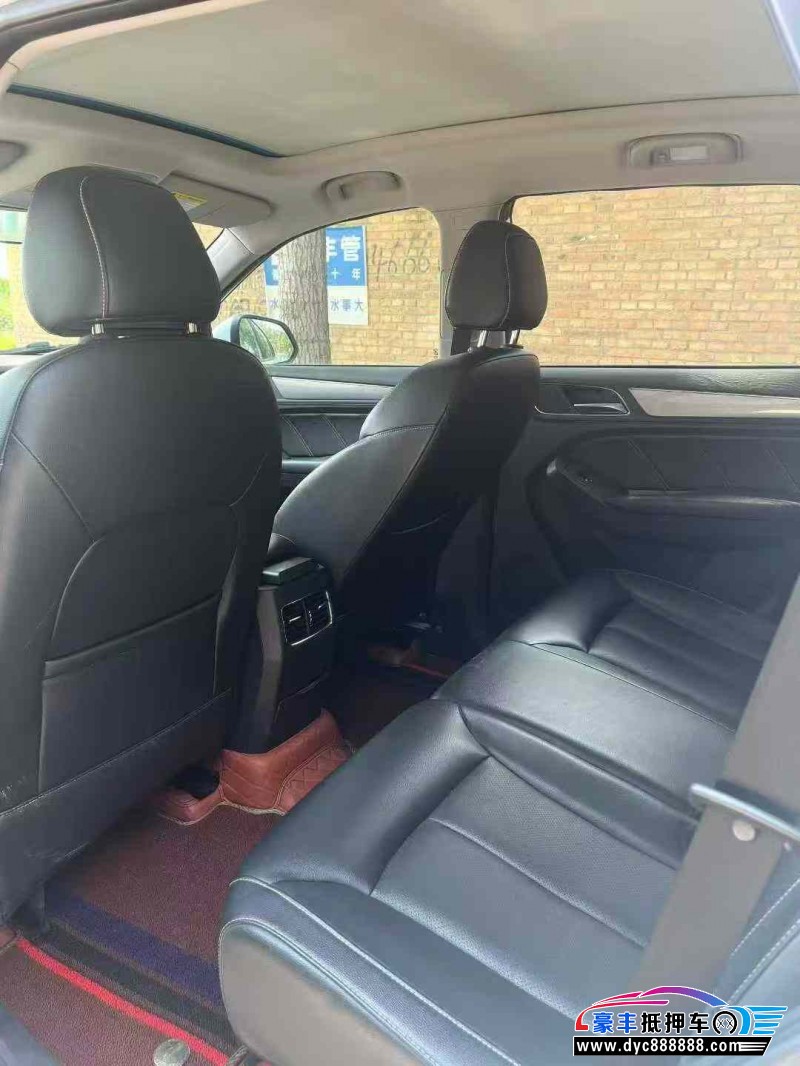 17年荣威RX5轿车抵押车出售