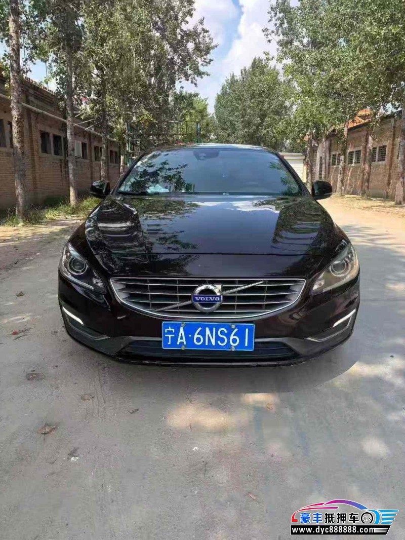 17年沃尔沃S60轿车抵押车出售