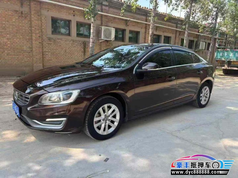 17年沃尔沃S60轿车抵押车出售
