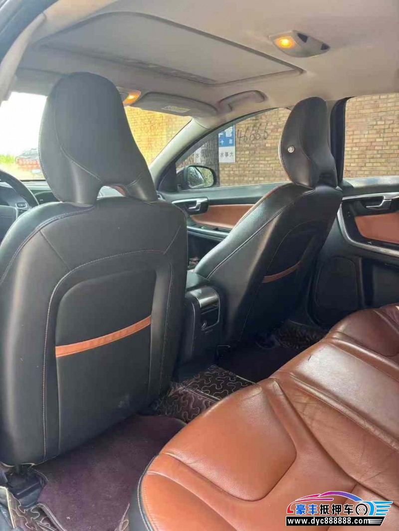 17年沃尔沃S60轿车抵押车出售