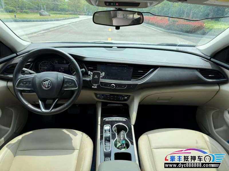 21年别克君威轿车抵押车出售